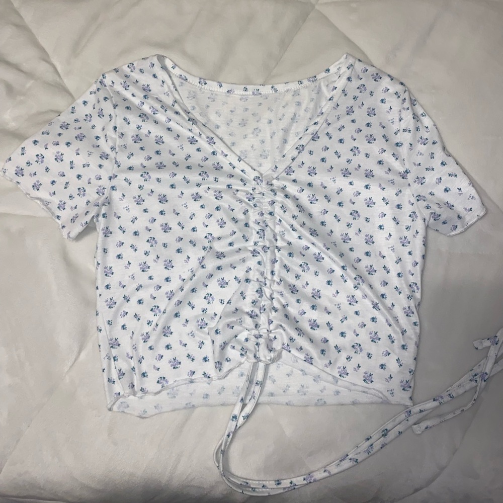 SHEIN Cropped Drawstring Top